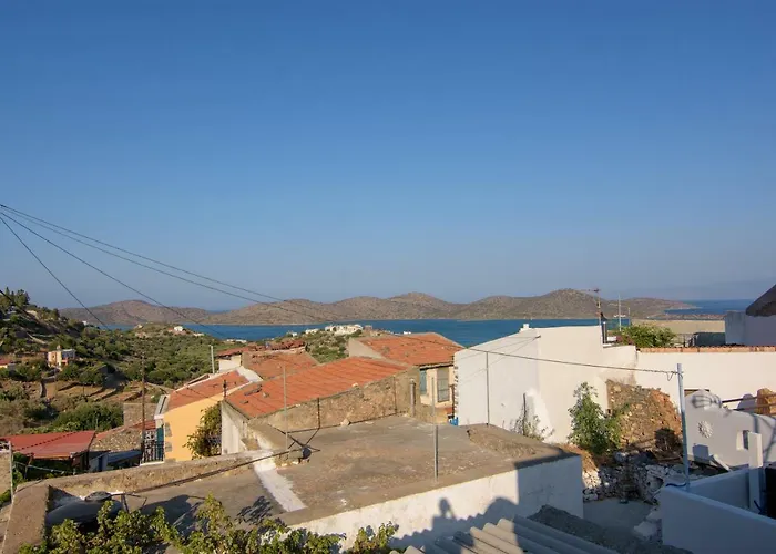 Lilas Traditional Maisonette